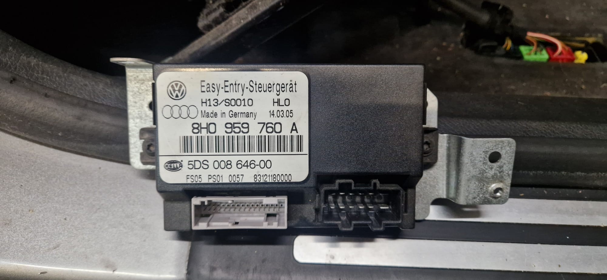 Audi A4 Cabriolet power seat control module