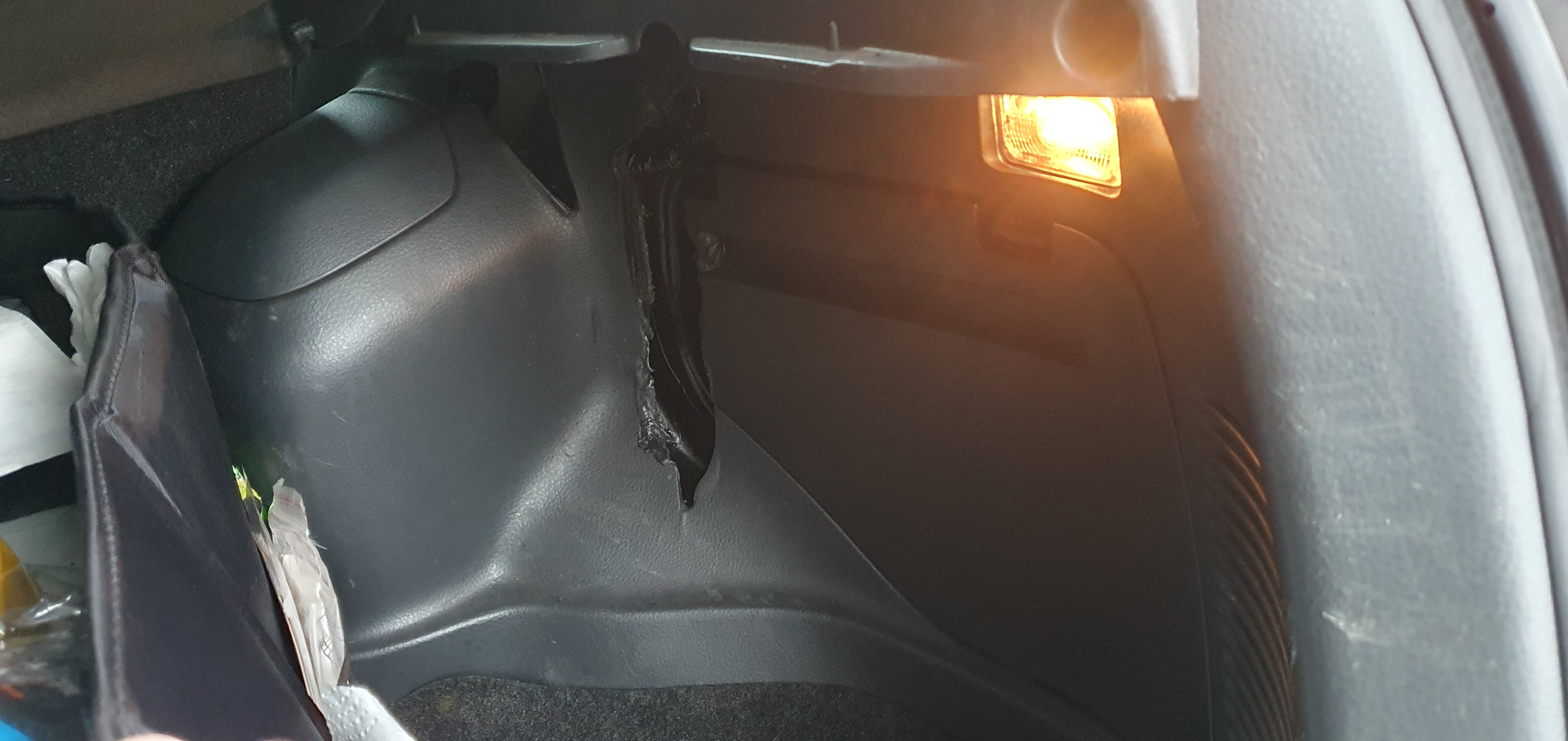 SUZUKI Liana Boot Side Panel (O/S)