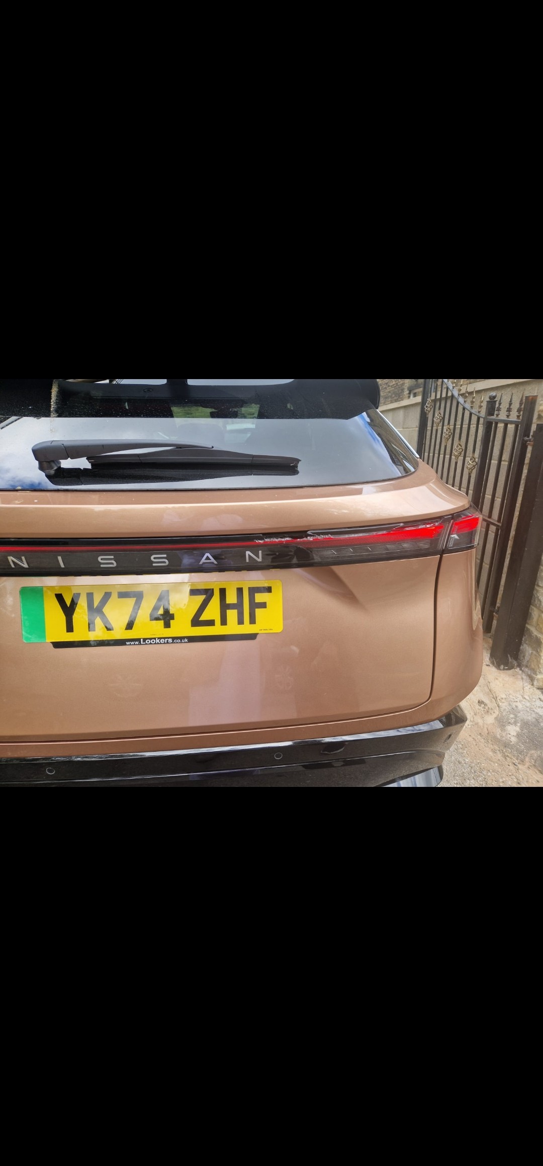 Nissan Ariya Tailgate Glass (Rear)