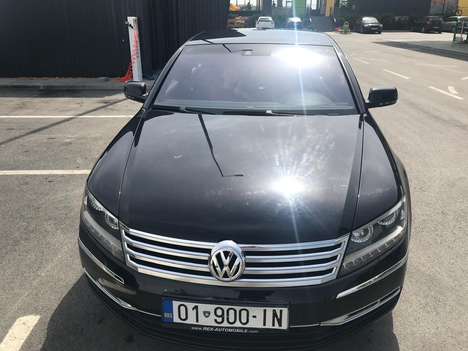 Volkswagen Phaeton fender