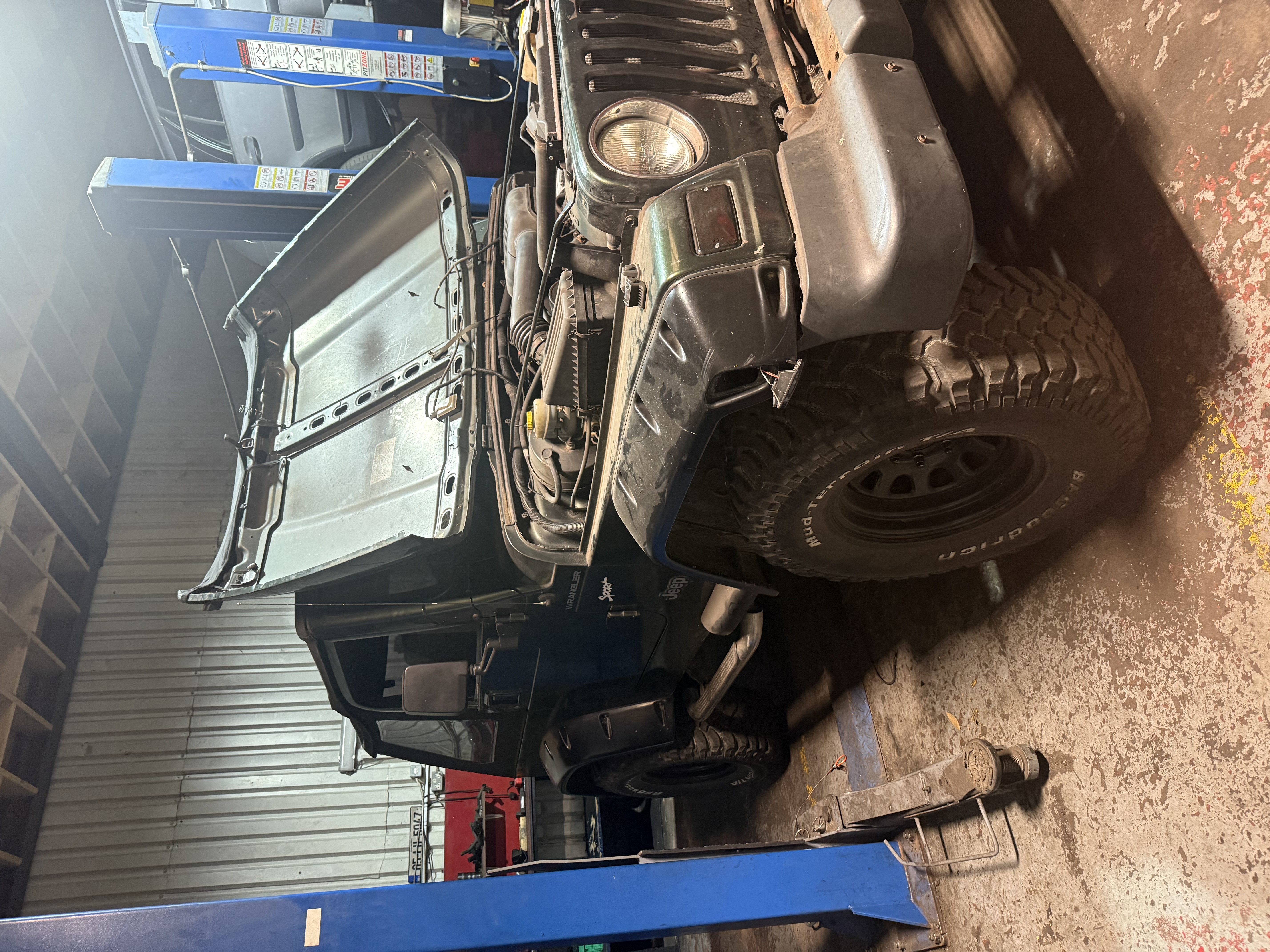 Jeep Wrangler Gearbox (Manual)