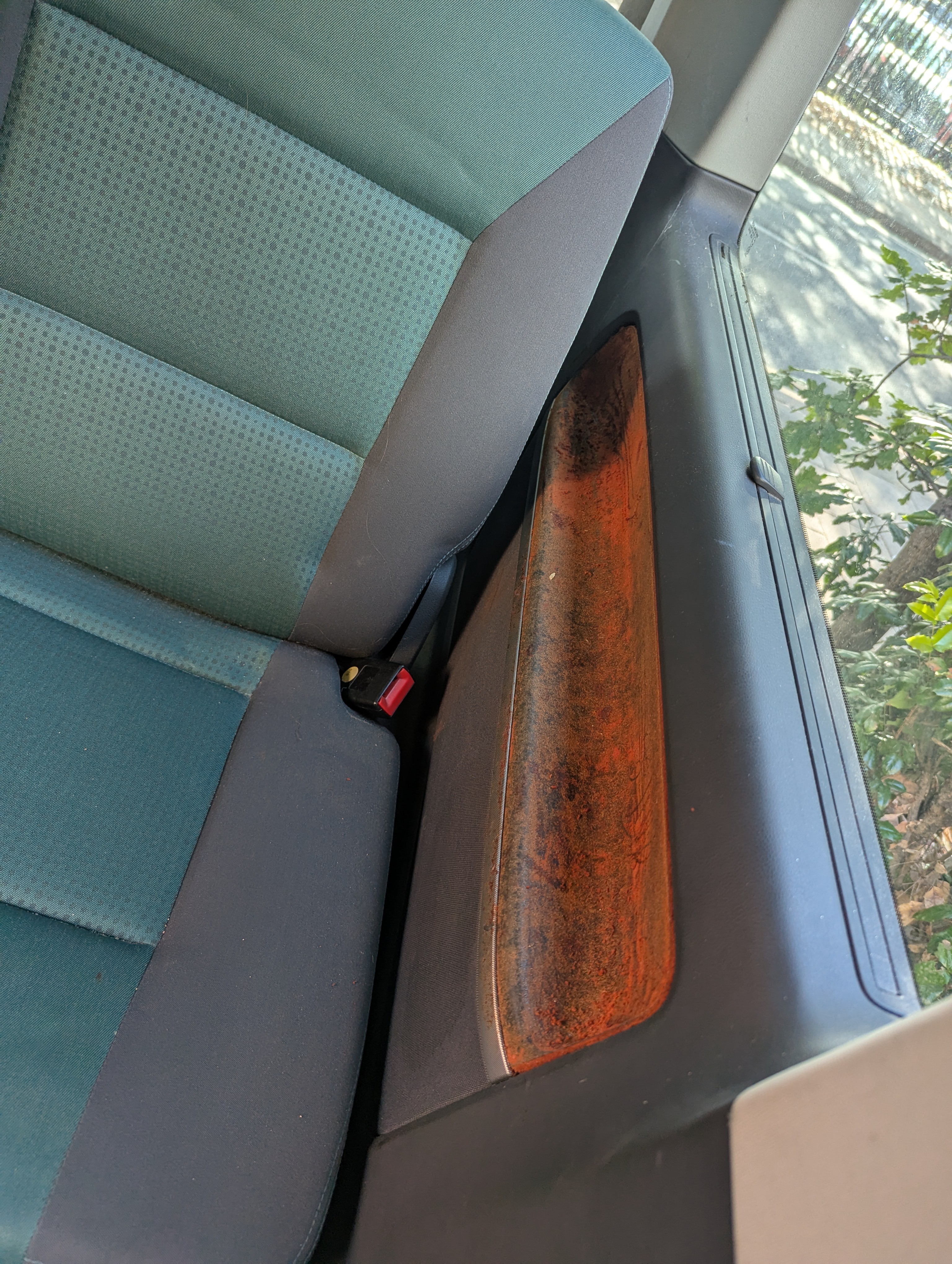 Volkswagen Caravelle rear side panel passenger side upholstery lost (see photo)