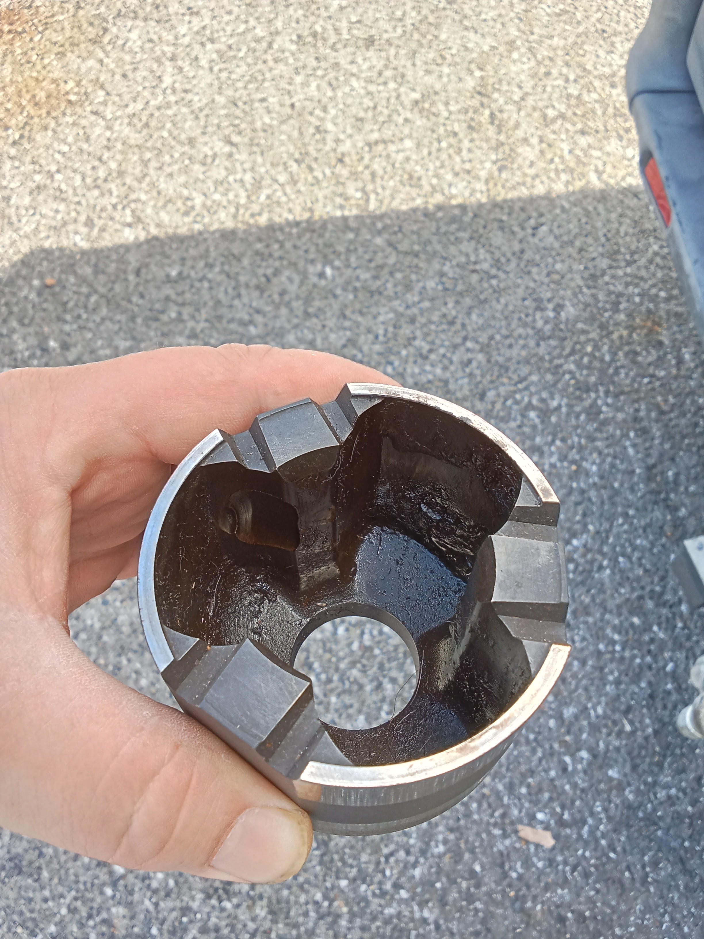 Renault Master cuplink inside the gearbox
