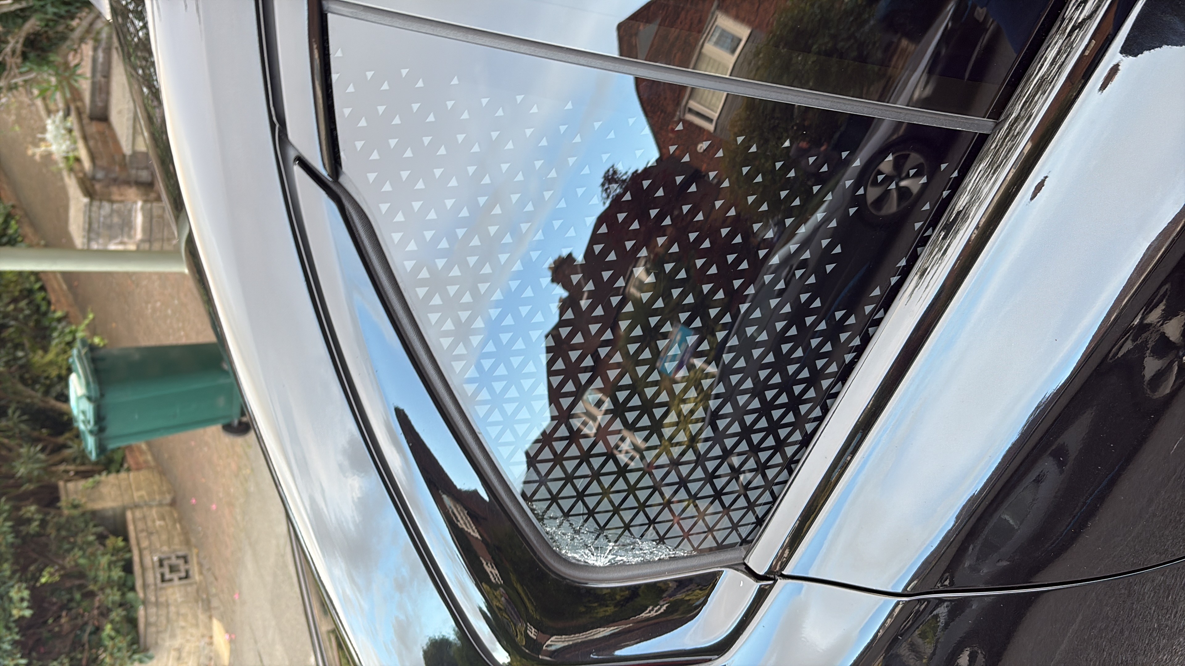 BMW I7 Door Window (Rear/Right)