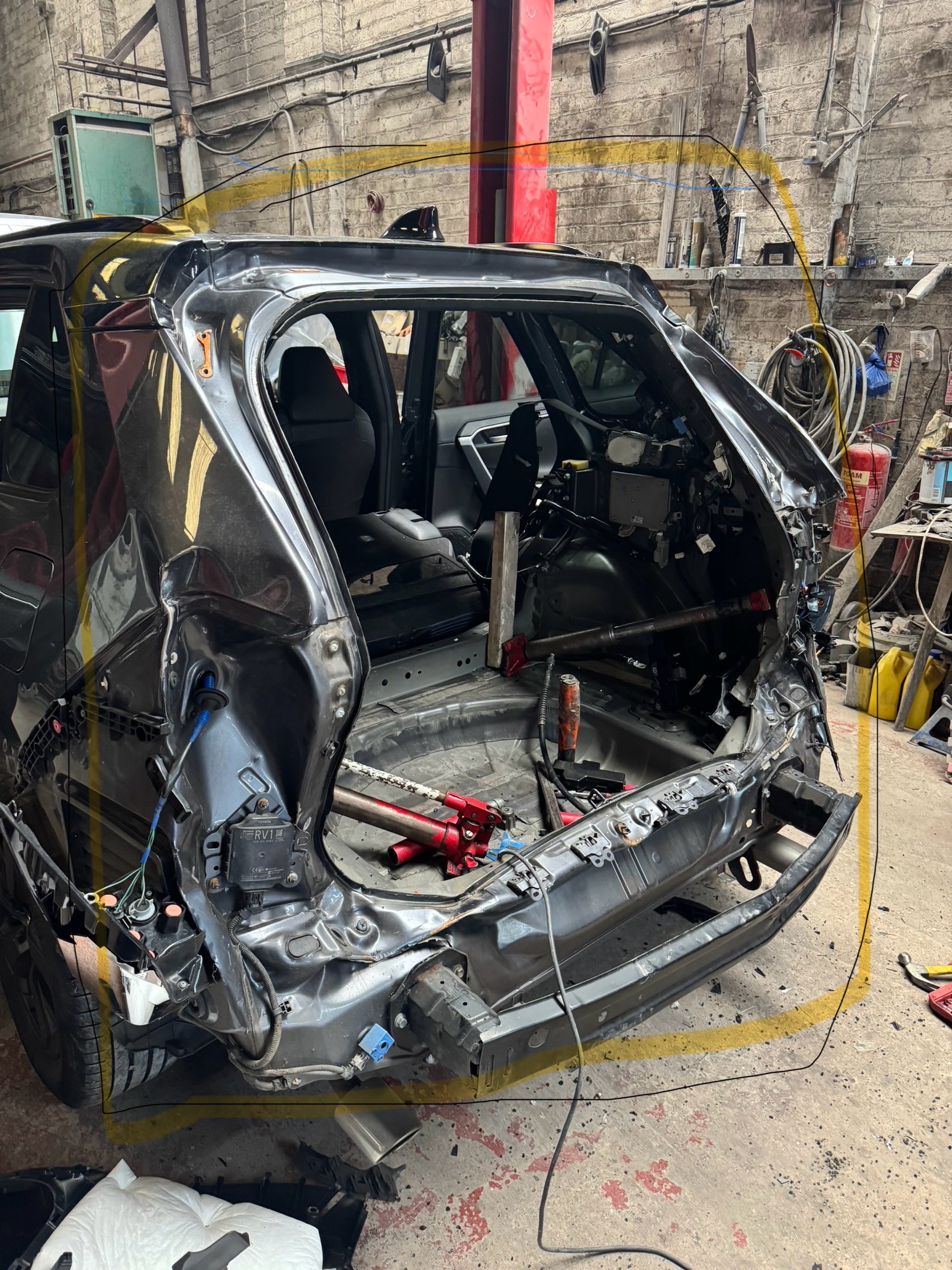 Toyota Rav-4 body end