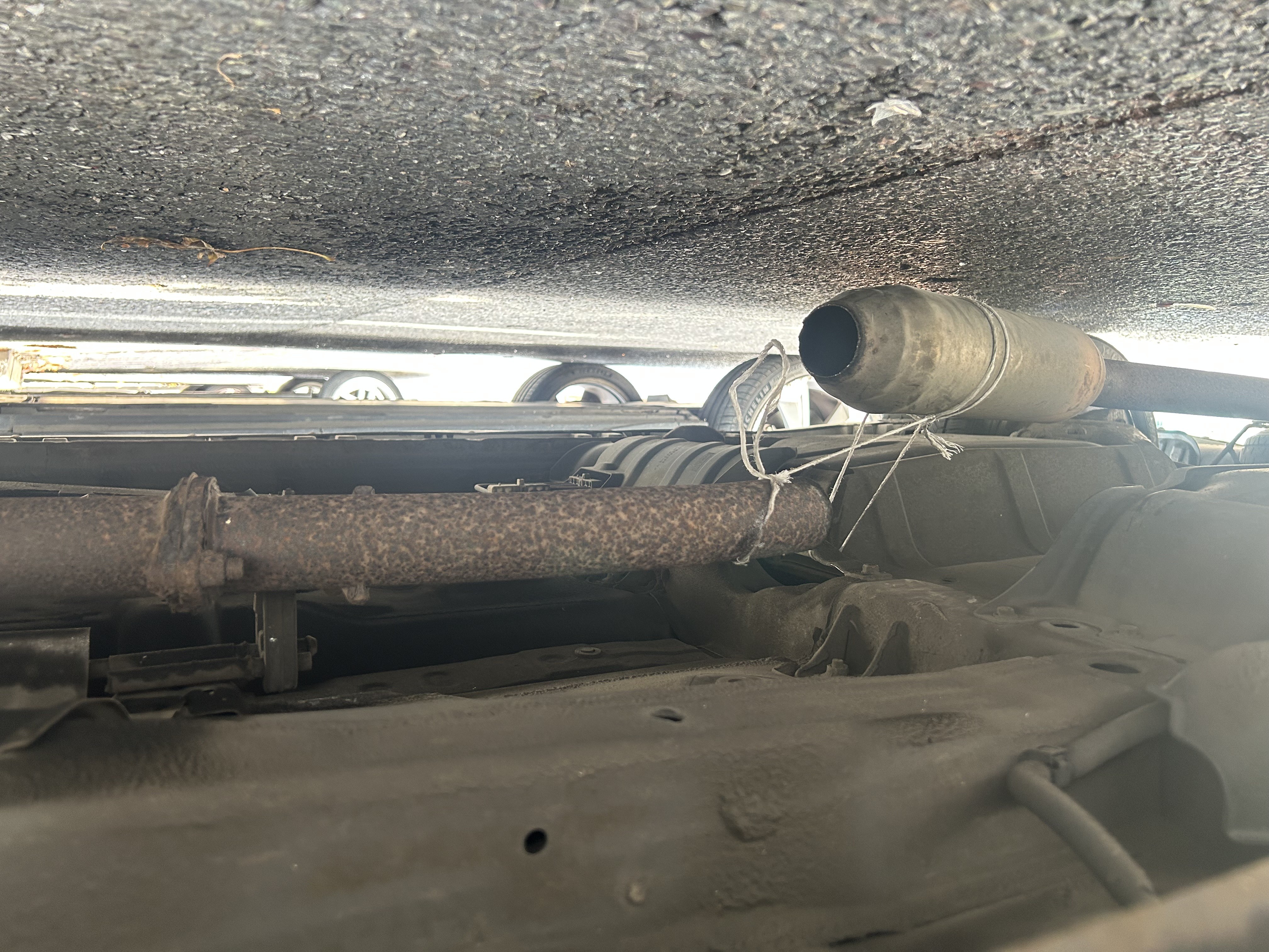 MITSUBISHI Grandis Exhaust Middle Section