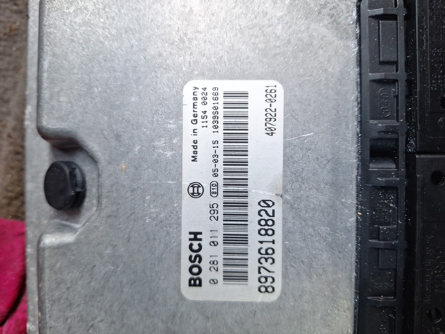 ISUZU Rodeo engine ecu & lock set