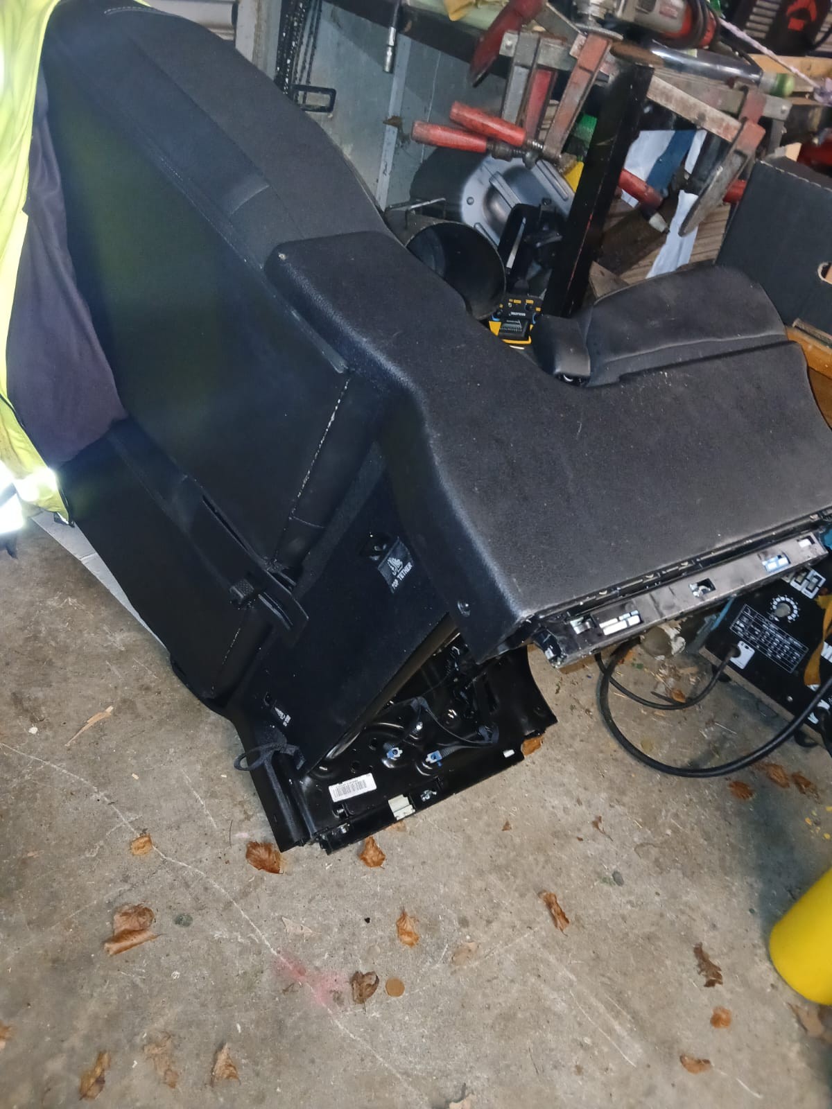 PEUGEOT Traveller rear seat