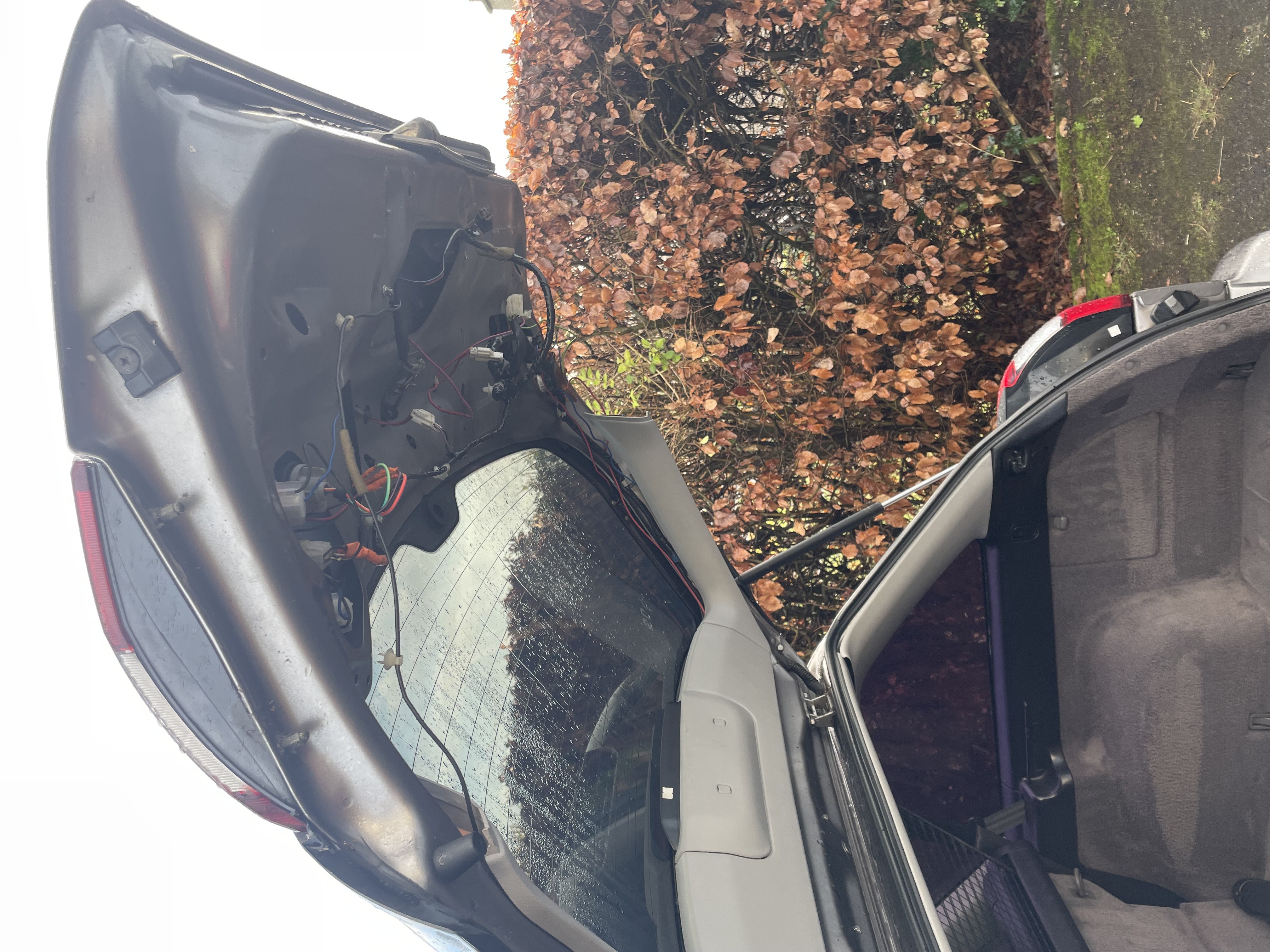 SUBARU Legacy TAILGATE MECH PLASTIC SURROUND