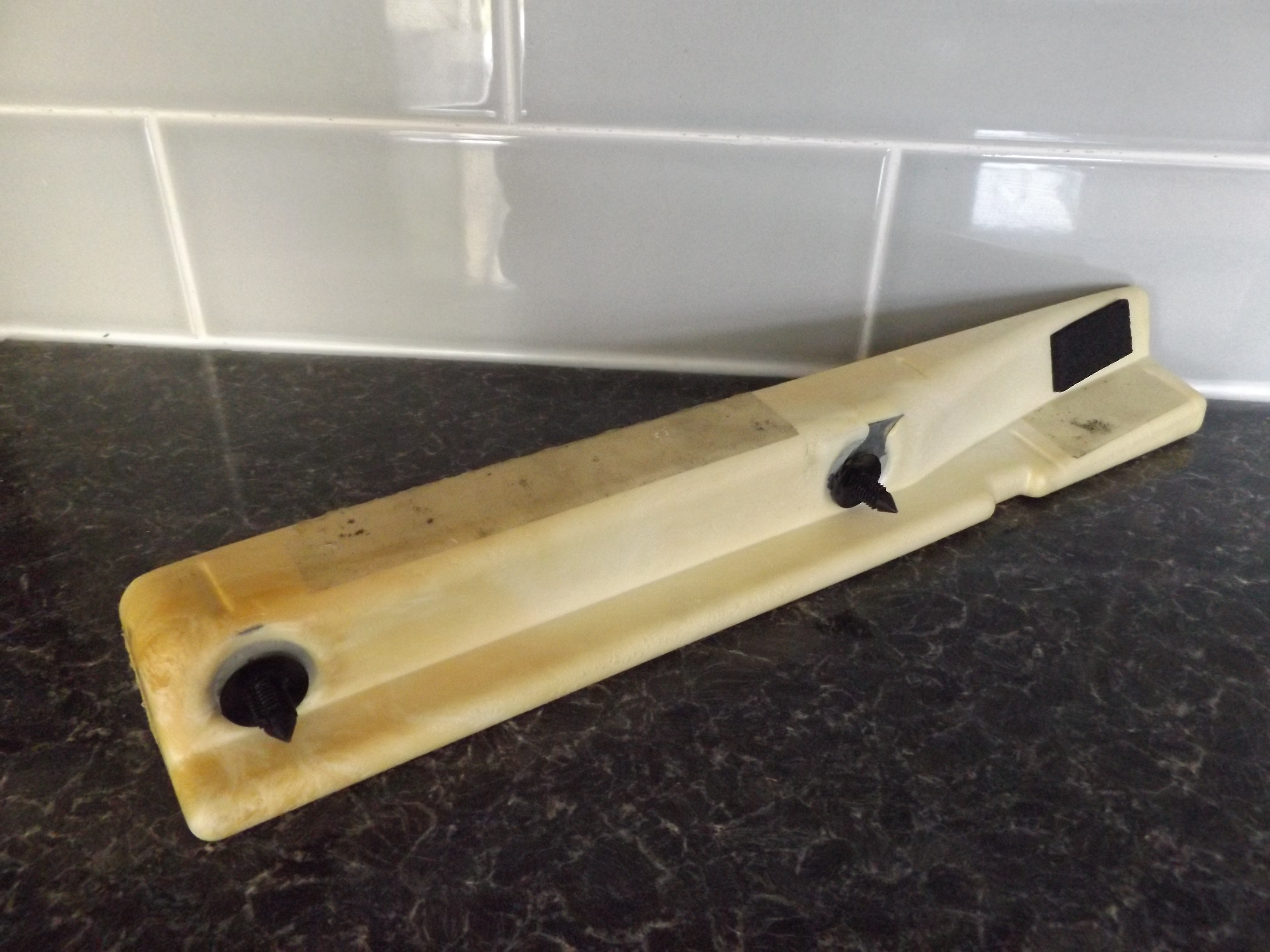VOLVO C70 Polystyrene block to support trim