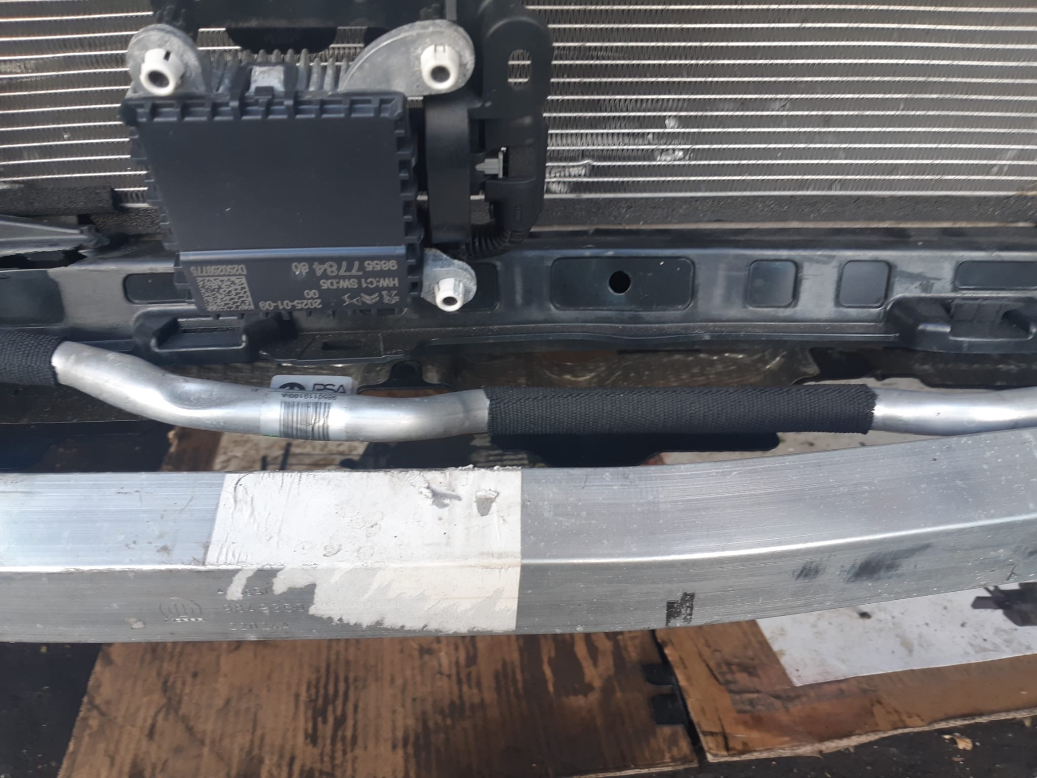 JEEP Avenger Sliver moduling
