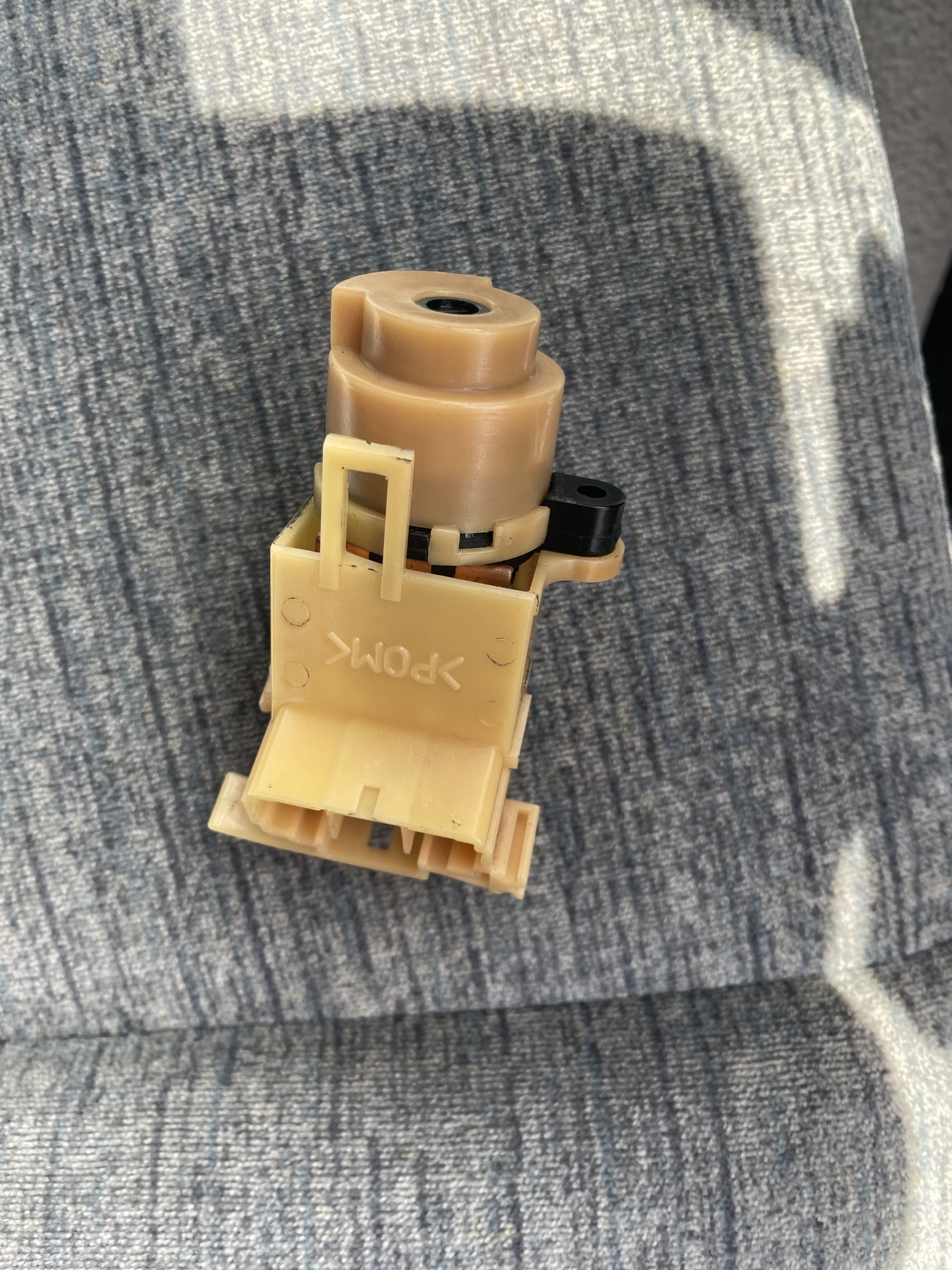 Mazda Bongo IGNITION SWITCH