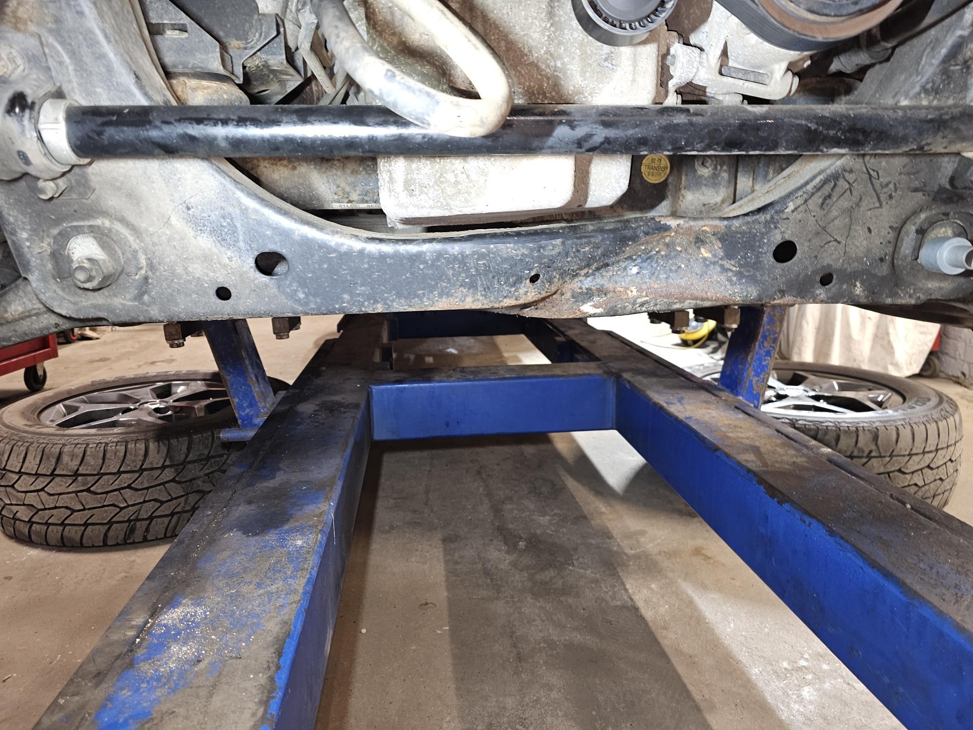 SSANGYONG Musso CROSS MEMBER