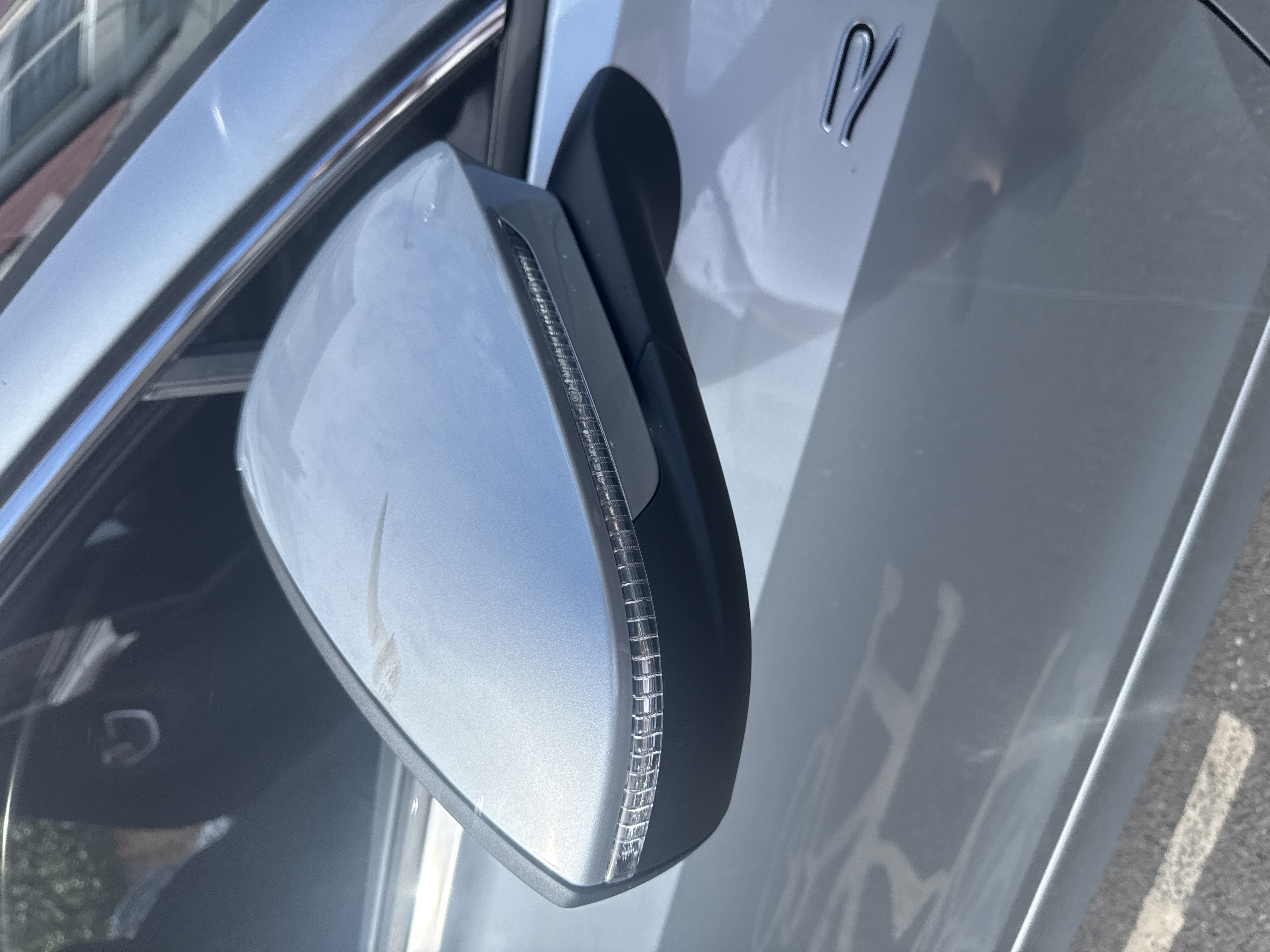 VOLKSWAGEN Tayron DOOR MIRROR - POWERFOLD, ELECTRIC, OS Right