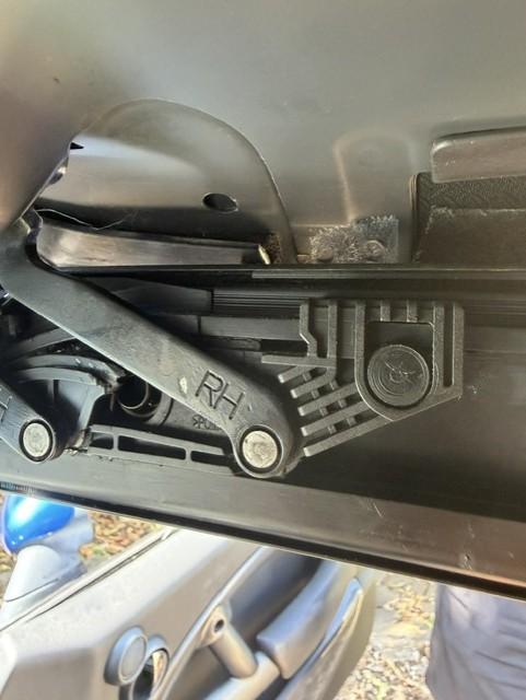 MINI Convertible BMW MINI R52 Driver Side O/S  Right Hand (RH) Roof Cable Assembly Unit (2008)