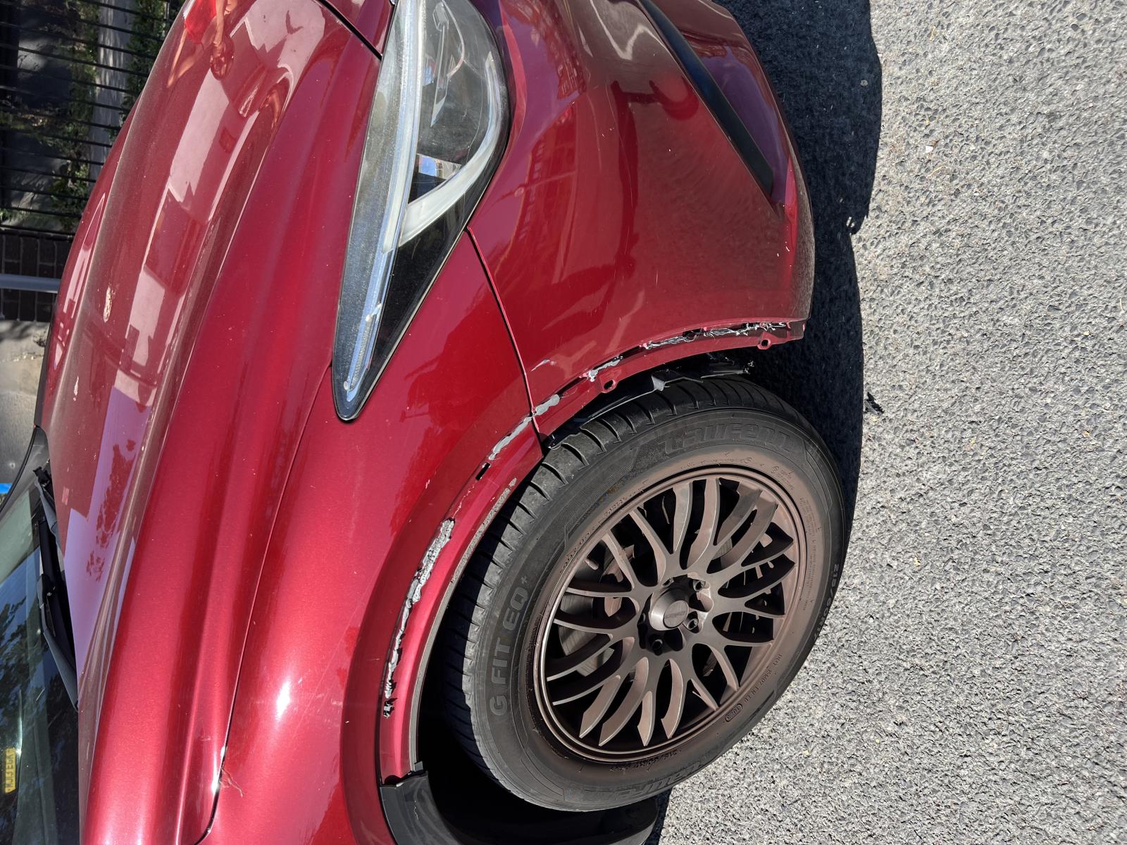 INFINITI Q30 WING - OS Right