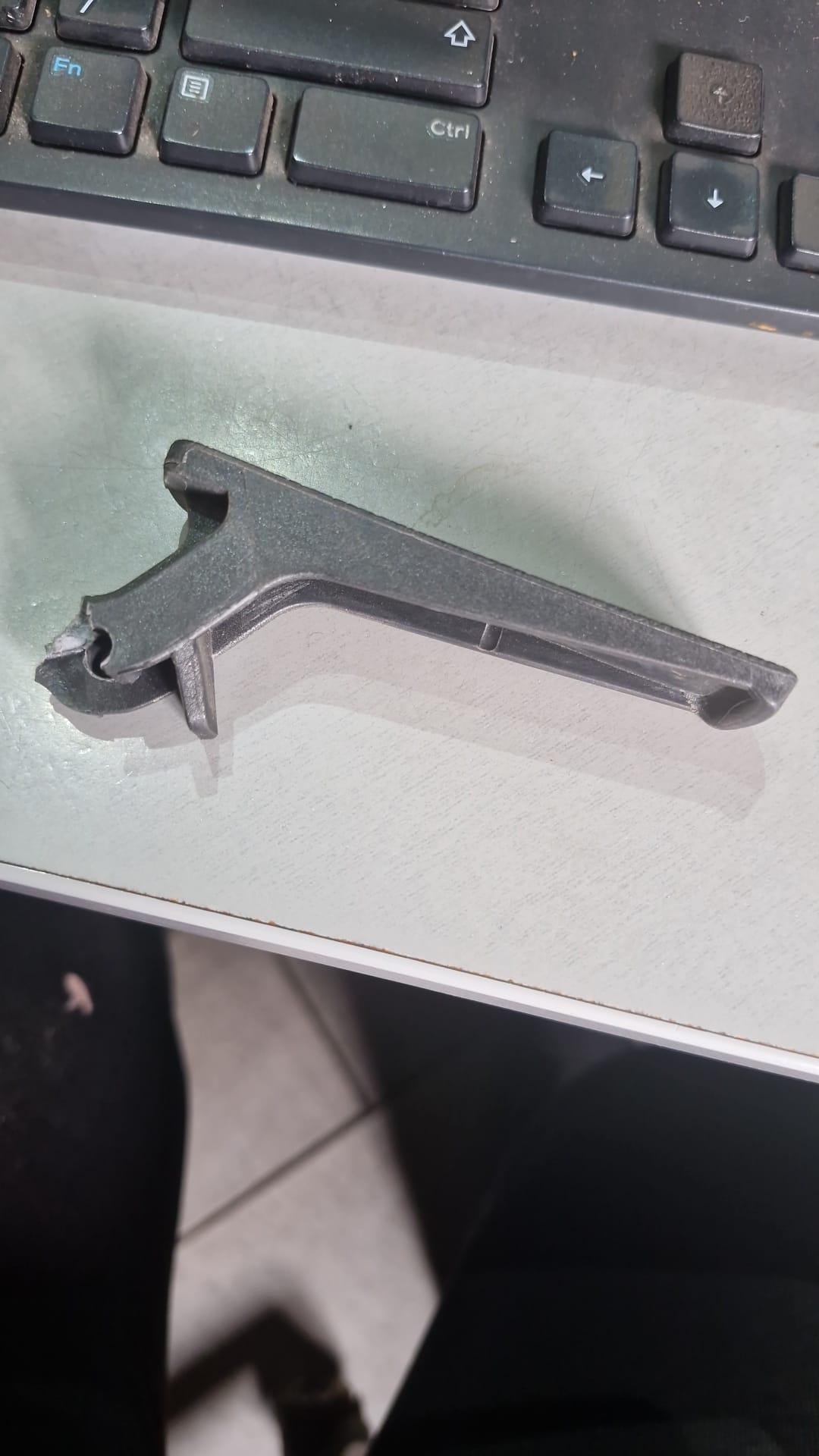 PEUGEOT Partner BONNET RELEASE