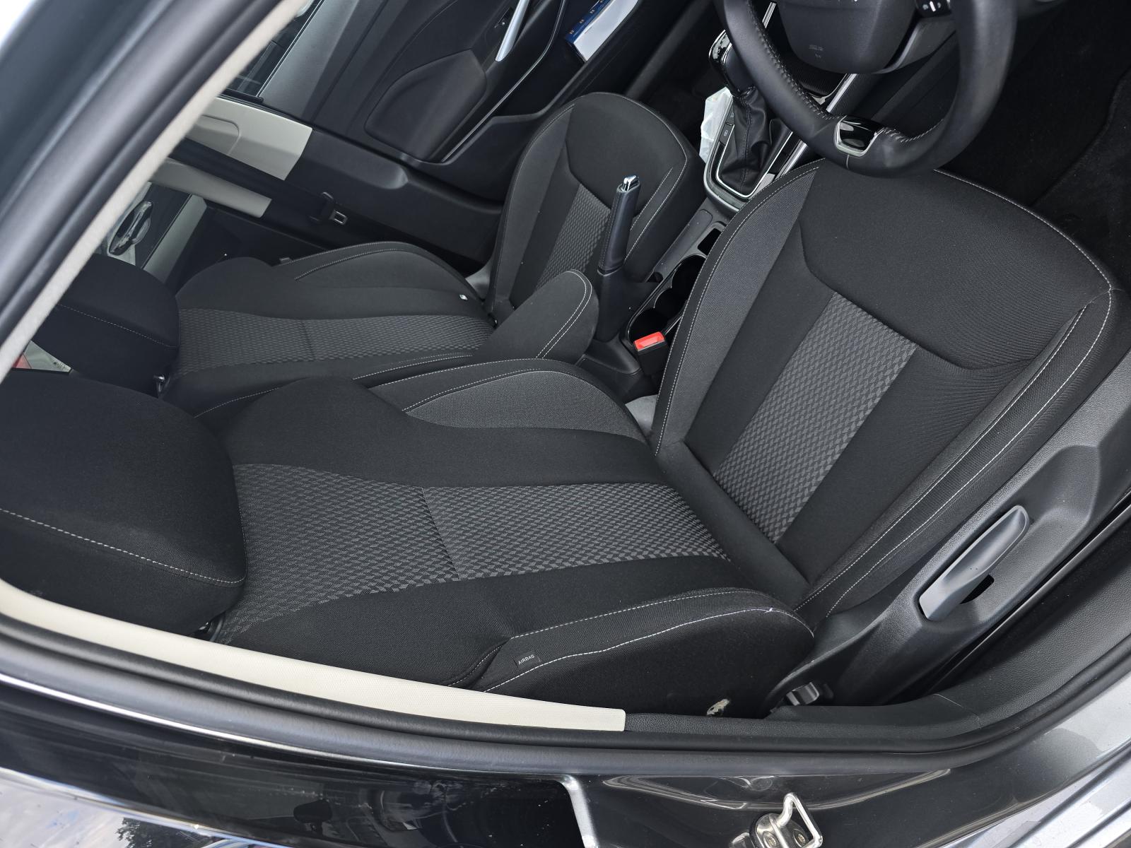 SKODA Fabia SEAT - OSF Front Right