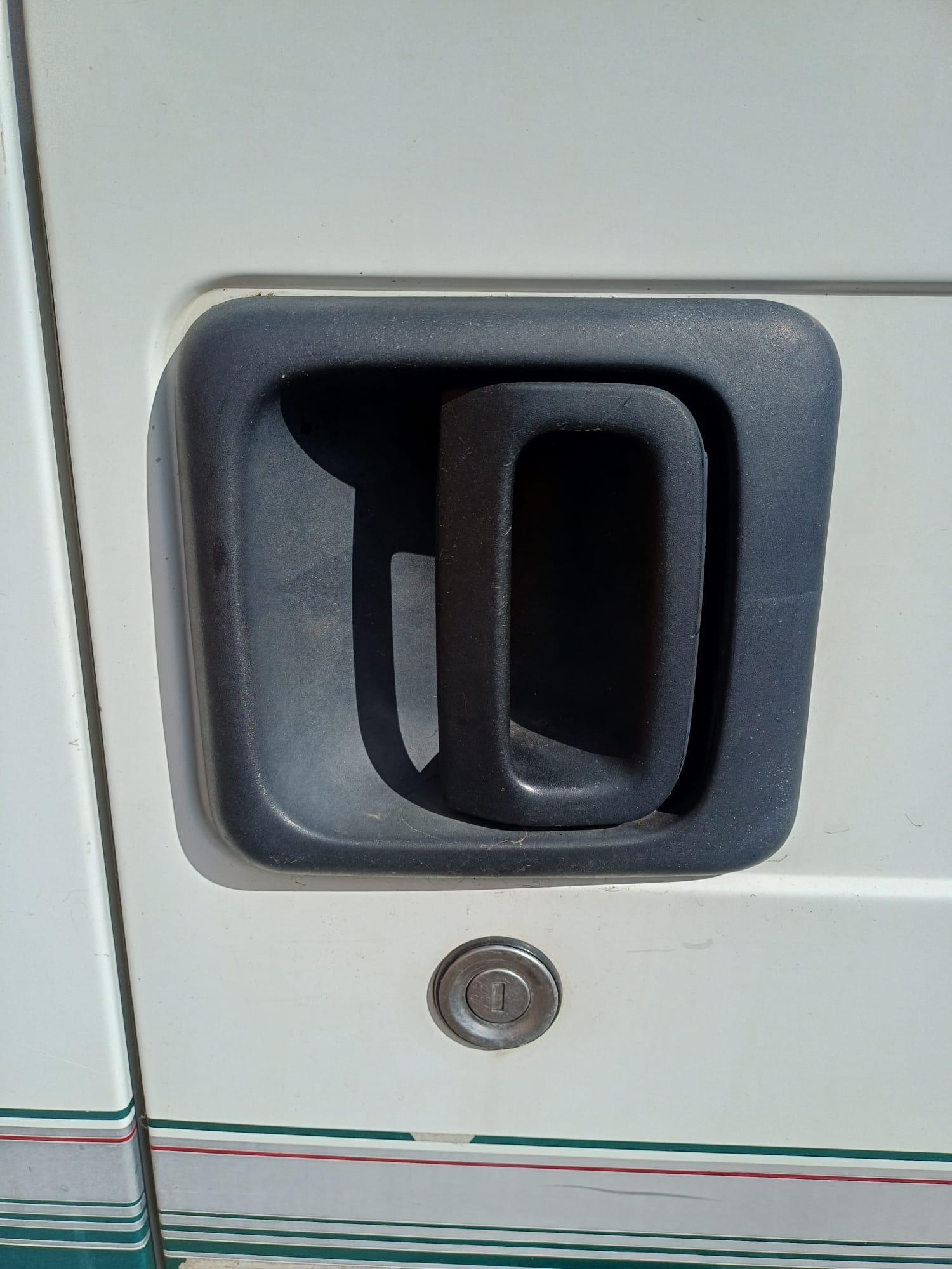 PEUGEOT Boxer DOOR  - NSF Front Left