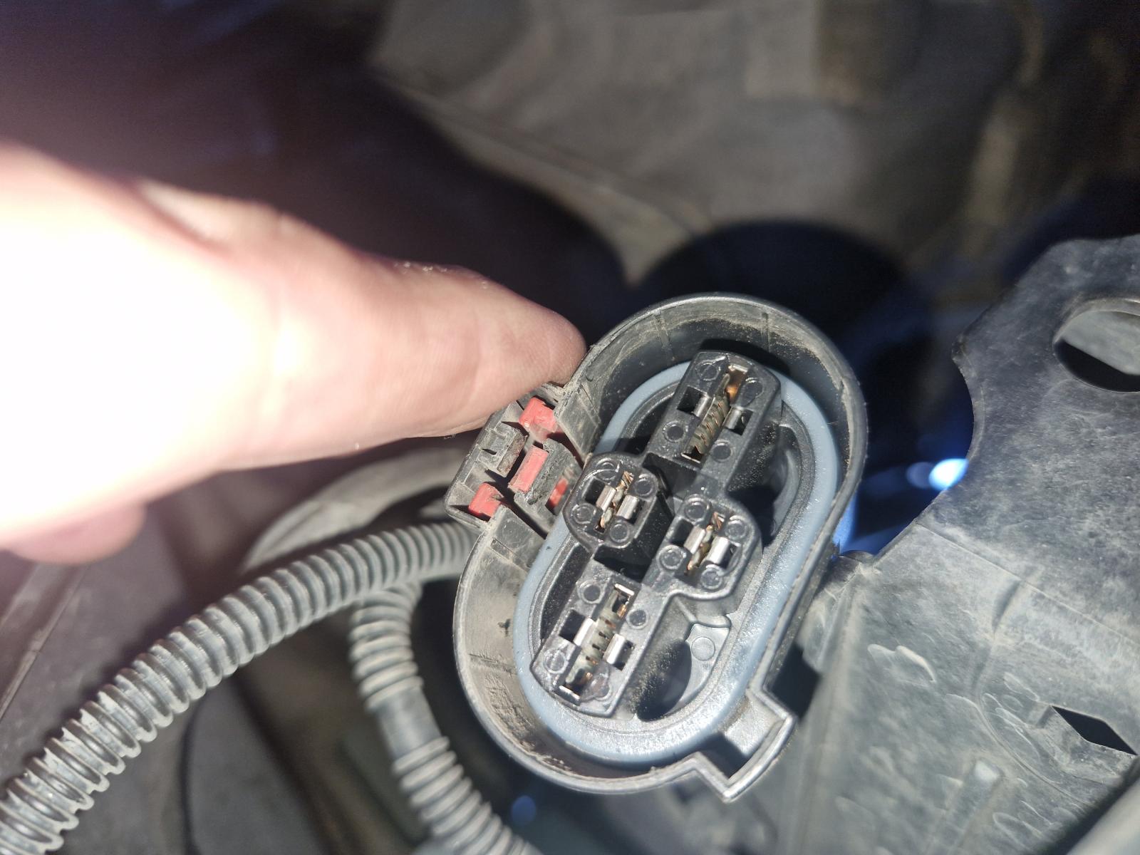 VOLKSWAGEN Up A/C RADIATOR FAN