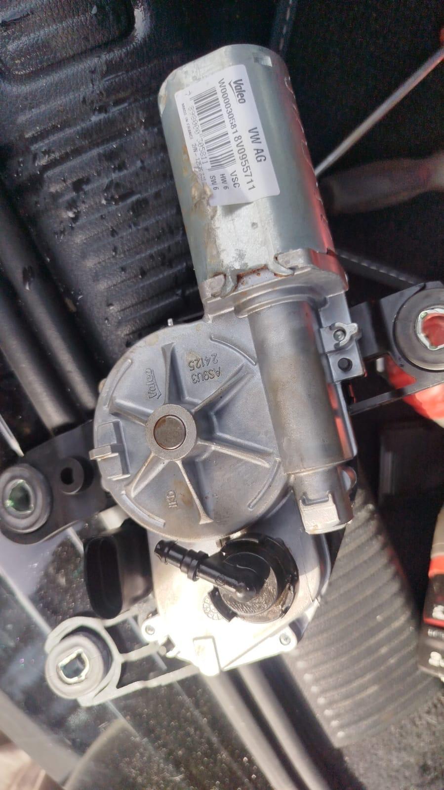 AUDI A3 Rear wiper motor