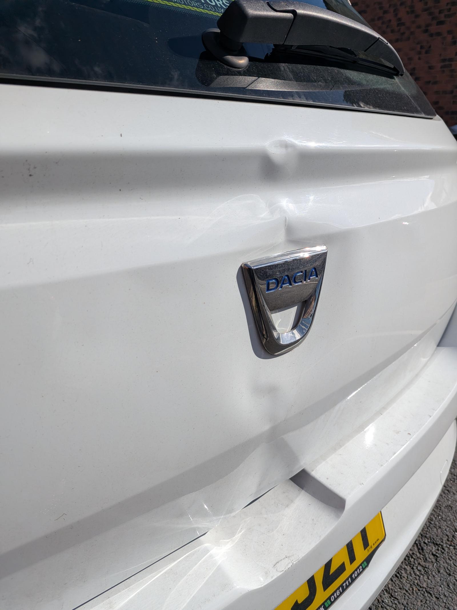 DACIA Sandero BONNET