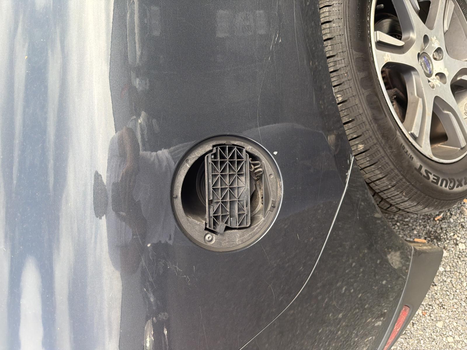 VOLVO XC60 FUEL FILLER CAP