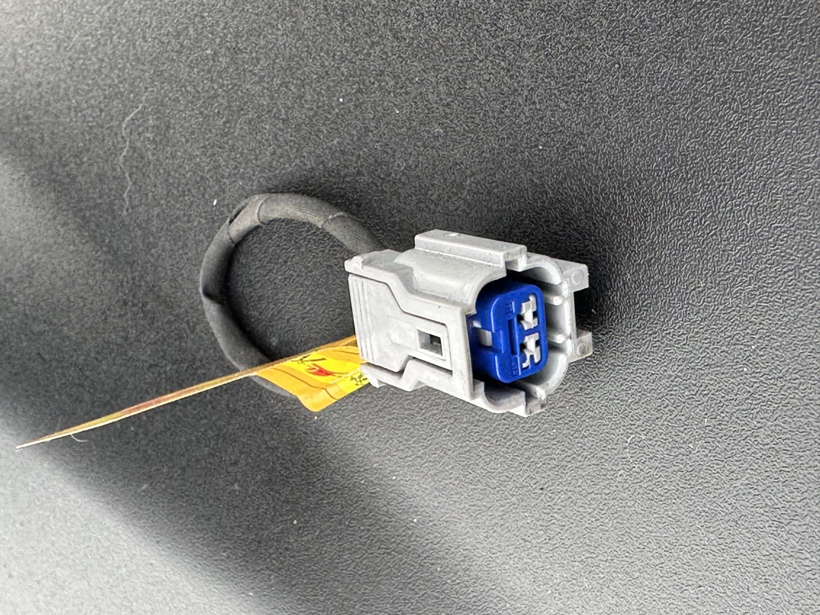 KIA EV3 I am looking for a cut off switch for 12 volt battery situated on 12 volt battery positive terminal