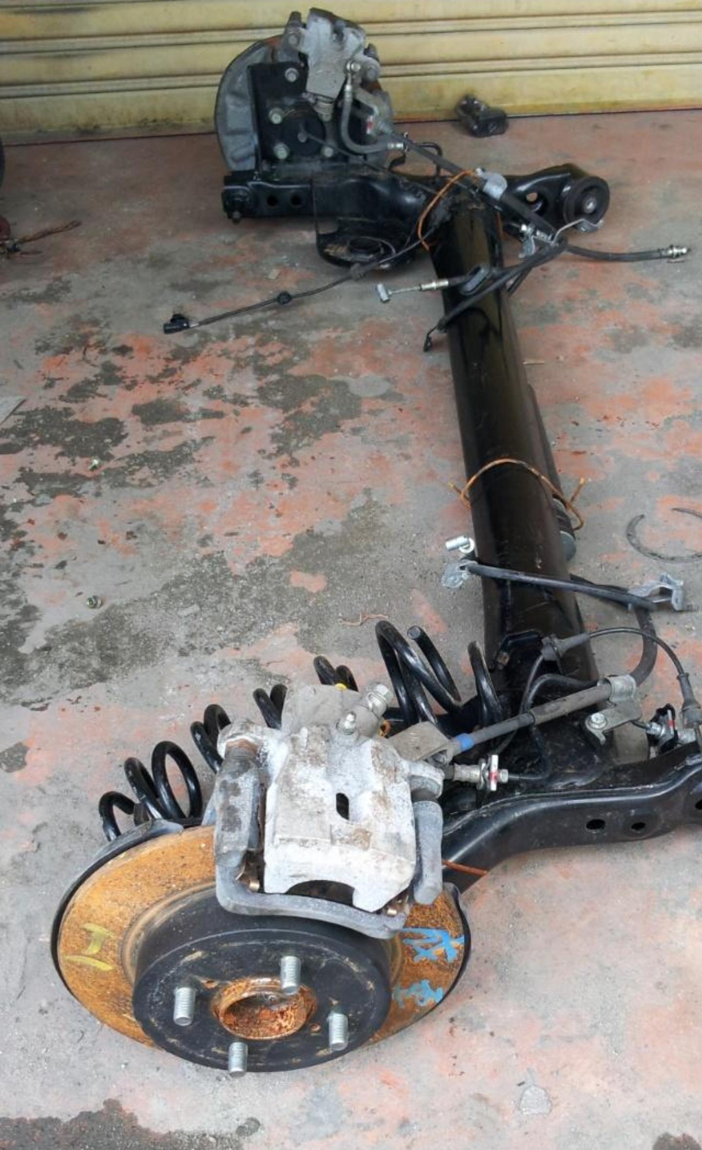 SUZUKI Swift AXLE (DEAD AXLE) - REAR