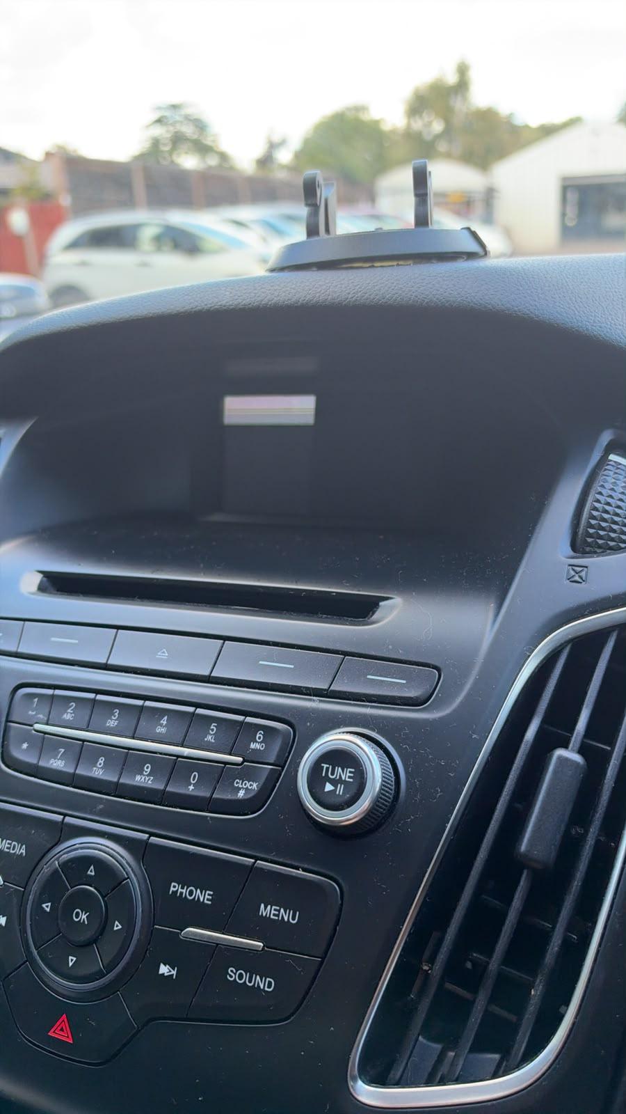FORD Focus Clock/radio display Focus 2015