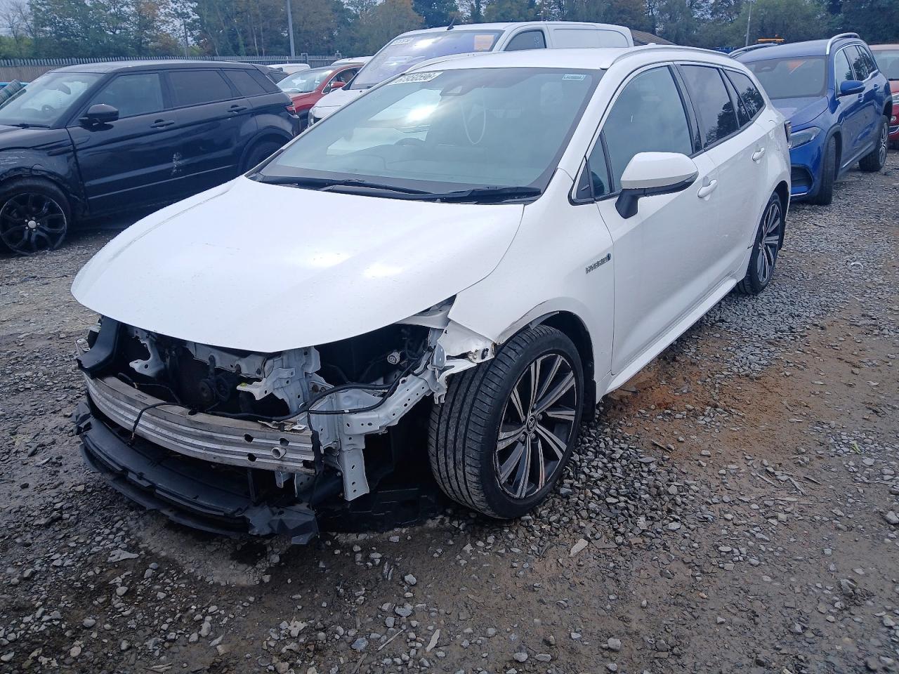TOYOTA Corolla BUMPER - FRONT