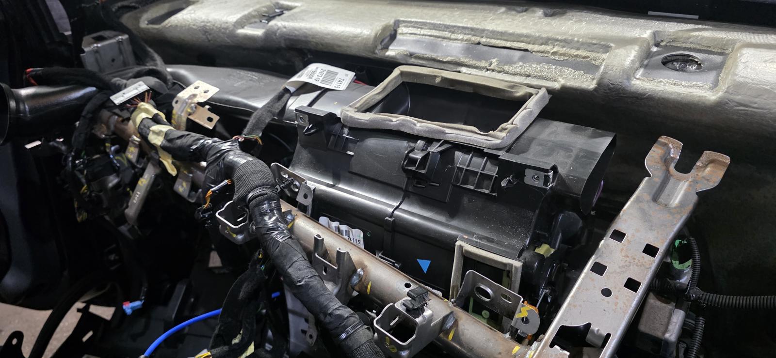 RENAULT Clio interior heater matrix box