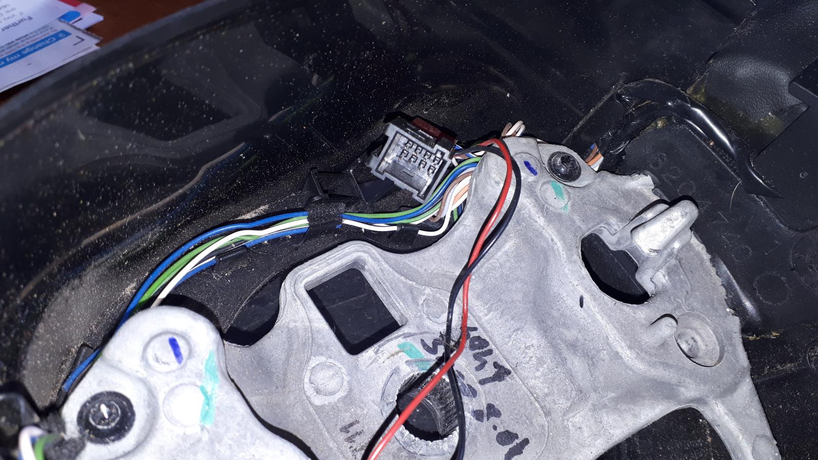 FIAT 500L Steering wheel wiring connector + loom