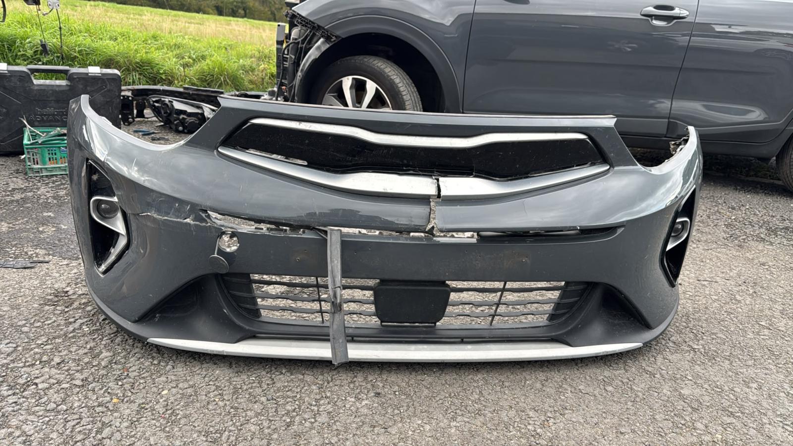 KIA Stonic BUMPER - FRONT