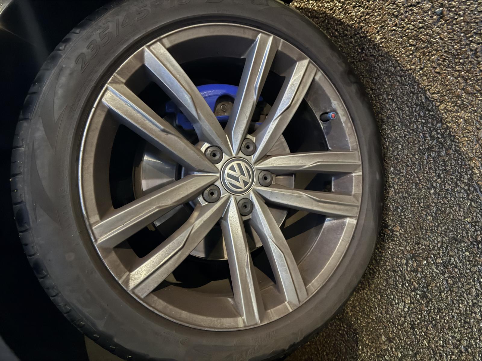VOLKSWAGEN Passat WHEEL (ALLOY)