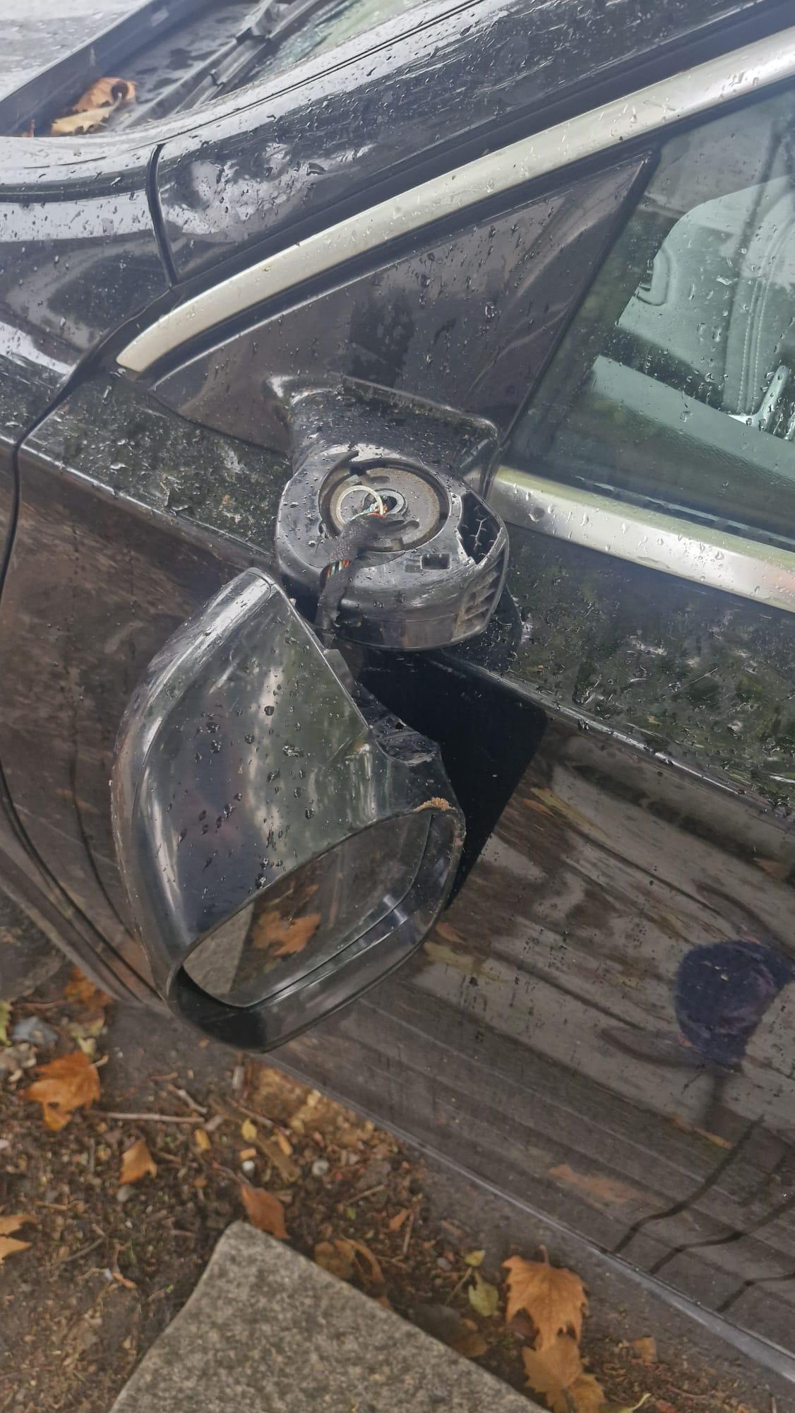 INFINITI Q30 DOOR MIRROR - NS Left, ELECTRIC, POWERFOLD
