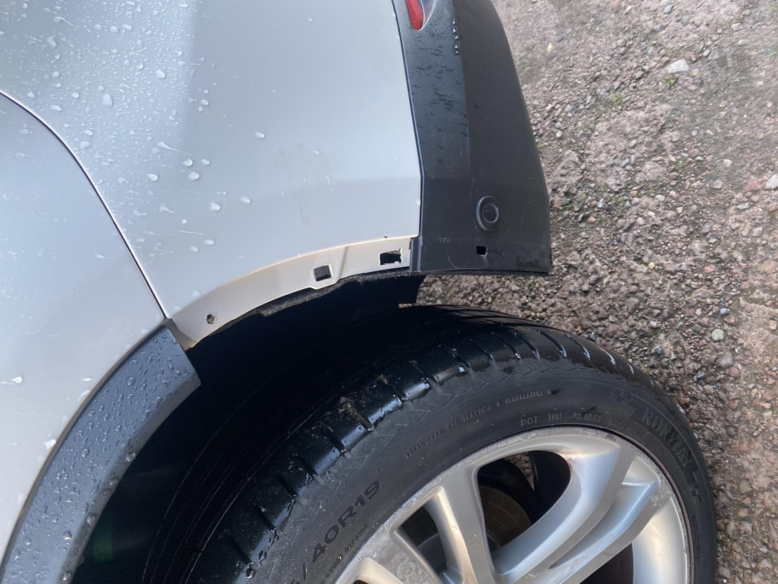 VOLKSWAGEN Tiguan BUMPER MOULDING - REAR