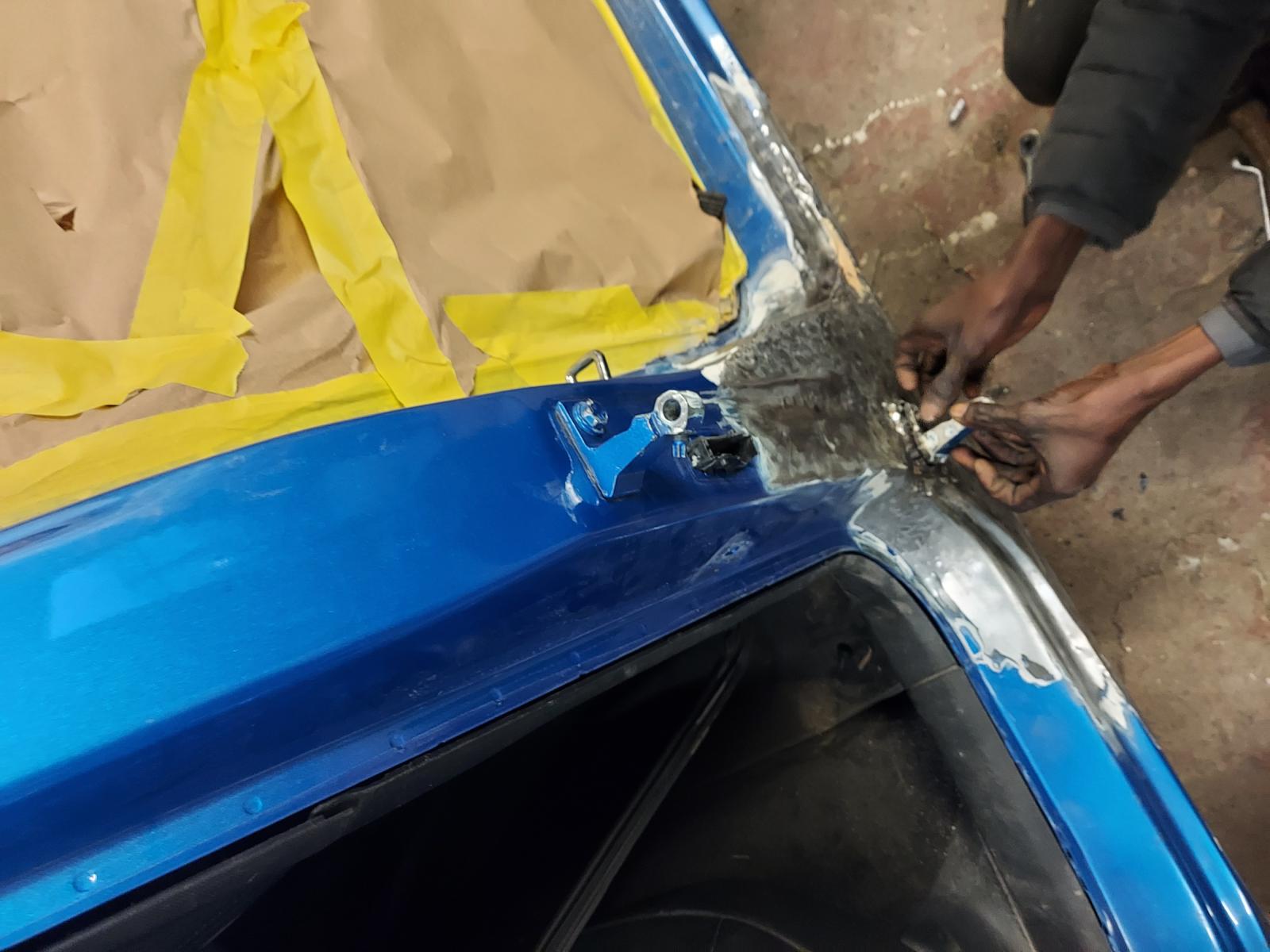 AUDI Q2 B PILLAR EXTERIOR